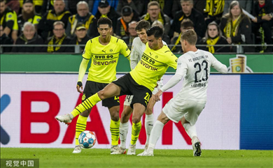 埃芬博格：拜仁开局顺利因对手弱，孔帕尼面临真正考验