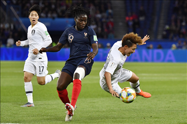法国女 VS 巴西女（女足世界杯：法国队对阵巴西队）