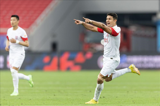 ⚽多点开花！海港3-0完胜大连 李新翔传射建功荣膺MVP