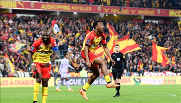 中日足球世界杯直播