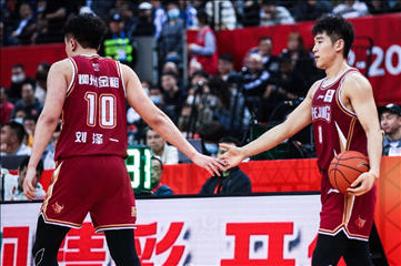 4月10日cba赛程（CBA联赛4月10日精彩赛事推荐，谁能笑到最后？）