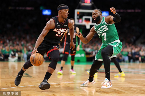 NBA换主场的秘密，揭露球队如何应对时差和旅途劳顿