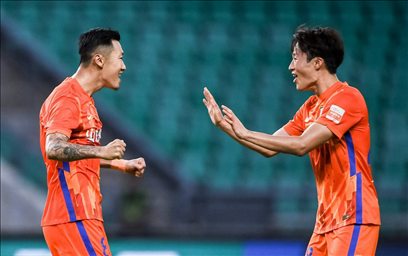 泰山队2023赛季中超联赛收，主场3-0大胜广州恒大，成功保级