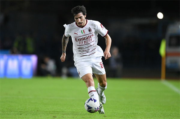  意甲集锦：2025年11月03日AC米兰VS罗马全场比赛视频集锦