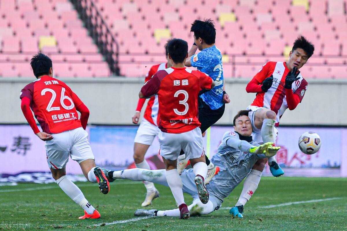 中超集锦：2025年02月22日成都蓉城VS武汉三镇全场比赛视频集锦