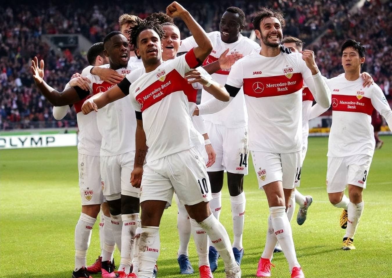 德甲回放：2025年11月08日柏林联合VS拜仁慕尼黑全场比赛视频回放